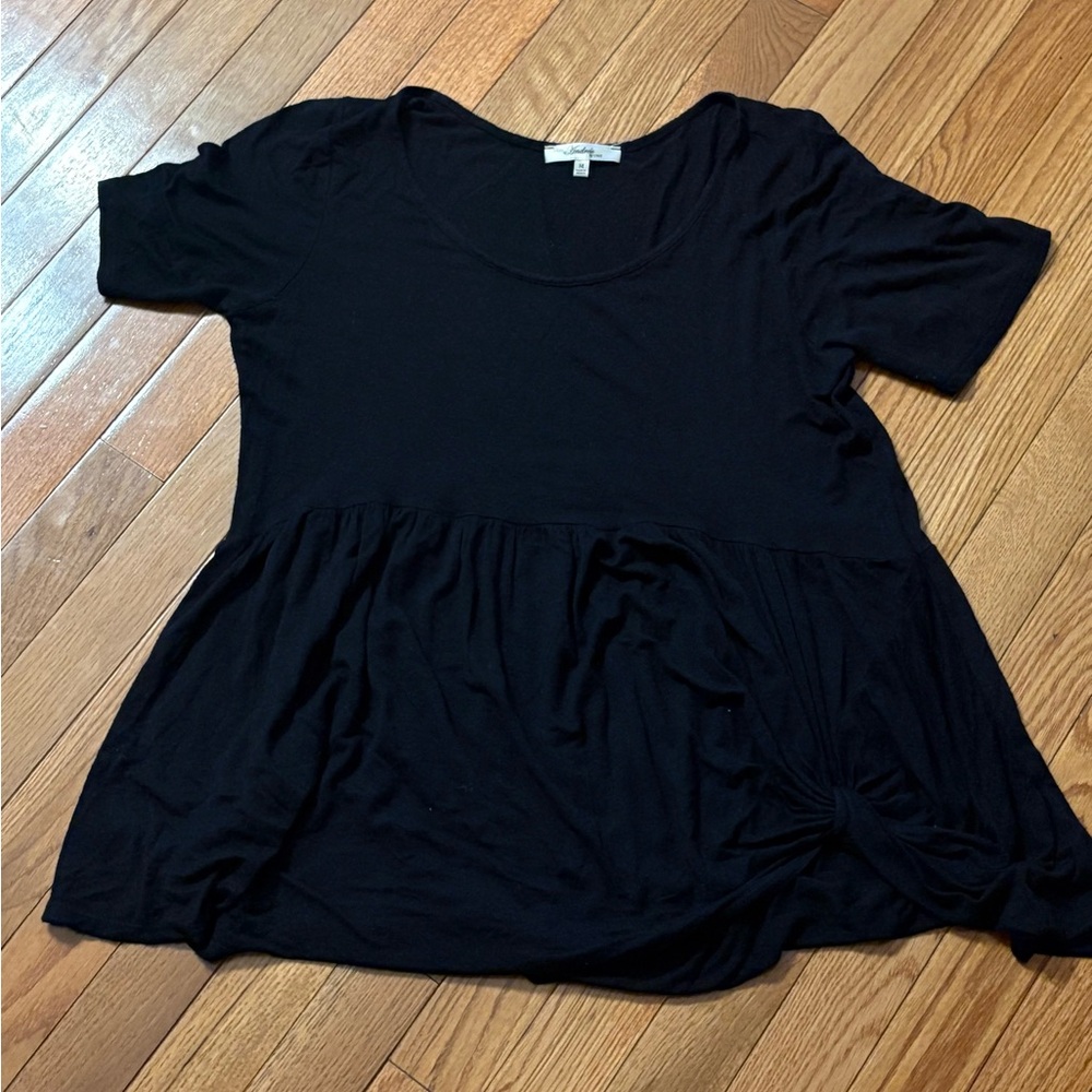 ANDREE BY UNIT Black Short Sleeve Top